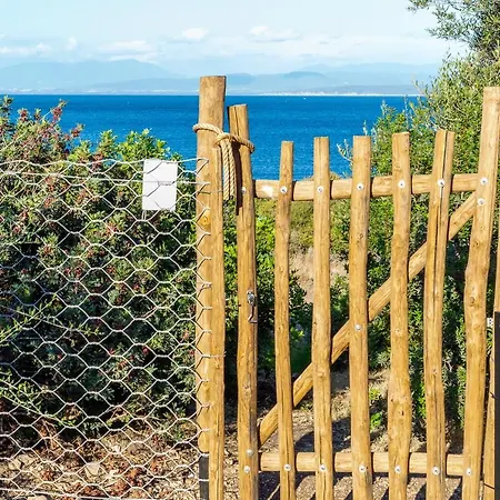 Villa Su Mari Su Entu Isola Di Con Accesso Diretto Al Mare *