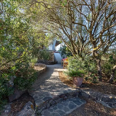 Su Mari Su Entu Isola Di Con Accesso Diretto Al Mare Villa Sant'Antioco