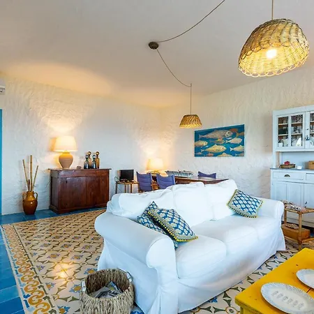 Su Mari Su Entu Isola Di Con Accesso Diretto Al Mare Villa